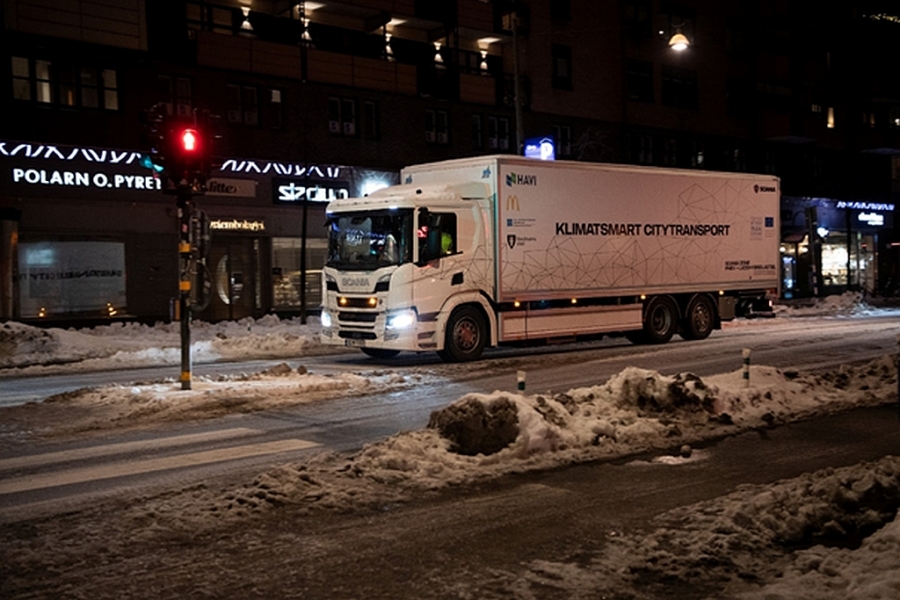 Hybridy Scania v Štokholme pre McDonald’s