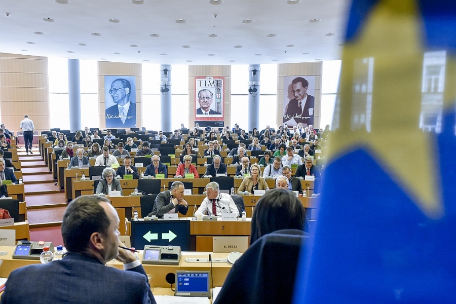 Európsky parlament s mandátom k Balíku mobility